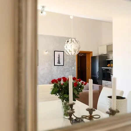 The View Apartment *